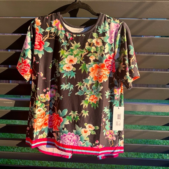 Johnny Was bee active cross back tee size L - Picture 1 of 9